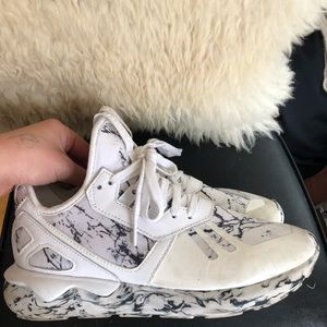 adidas Tubular runner marble grey black white